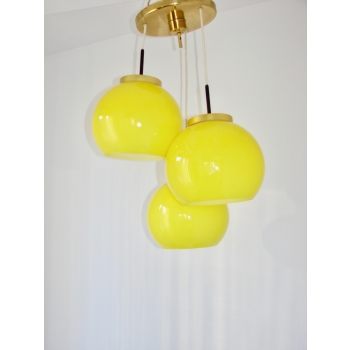 Trzy szklane kule w lampie vintage Modern